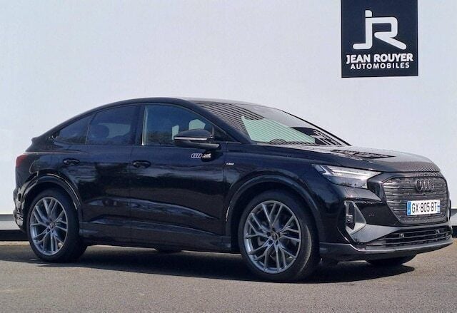 Noir mythe métallisé Utilisé 2024 Audi Q4 Sportback e-tron Design SUV | 54 500 € - Image 1/4