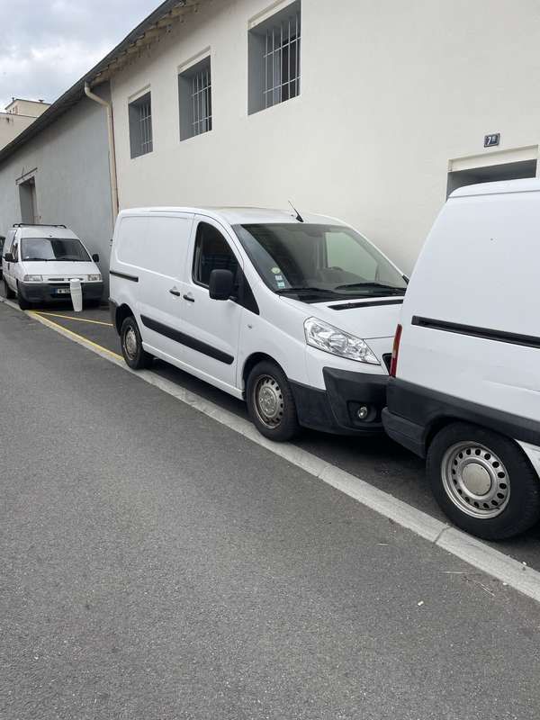 Image 3/4