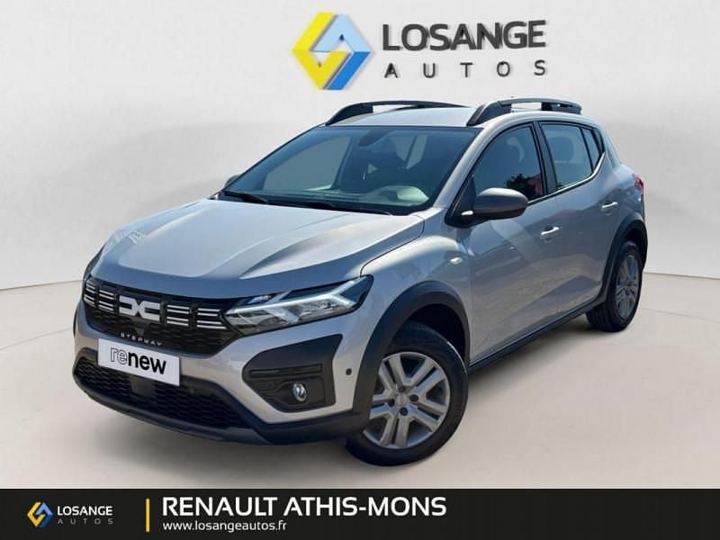 Utilisé 2023 Dacia Sandero Expression Citadine | 14 490 € - Image 1/4