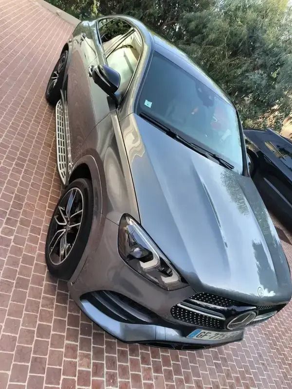 Gris Utilisé 2022 Mercedes GLE350 Coupé | 67 000 € (Super prix) - Image 1/4