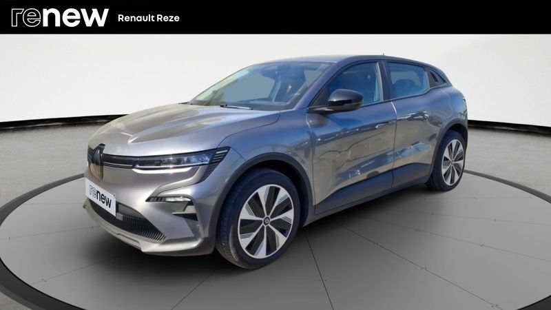 Gris Utilisé 2022 Renault Mégane Evolution Berline | 24 980 € (Prix juste) - Image 1/4