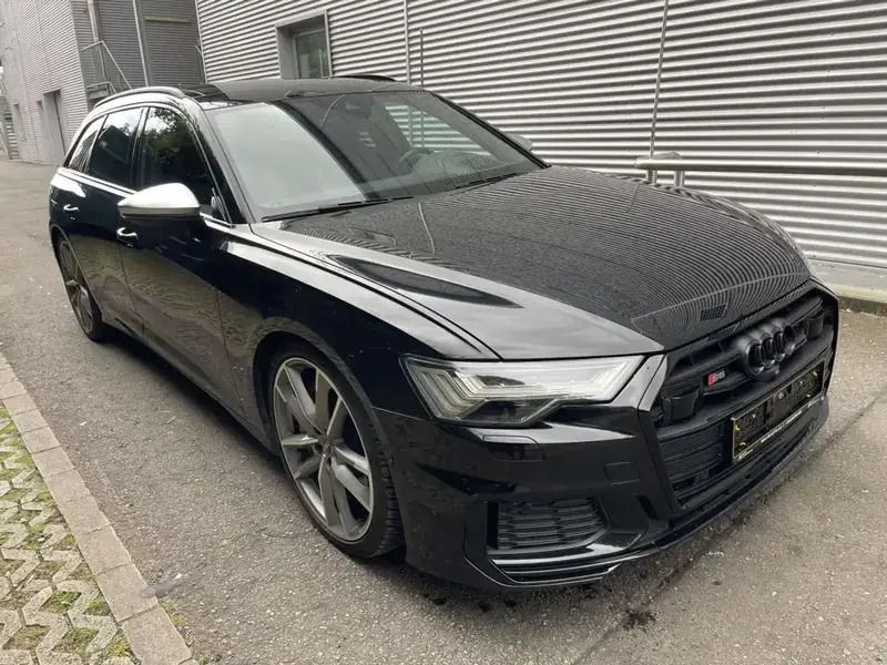 Noir Utilisé 2020 Audi S6 Break | 55 282 € (Bon prix) - Image 1/4