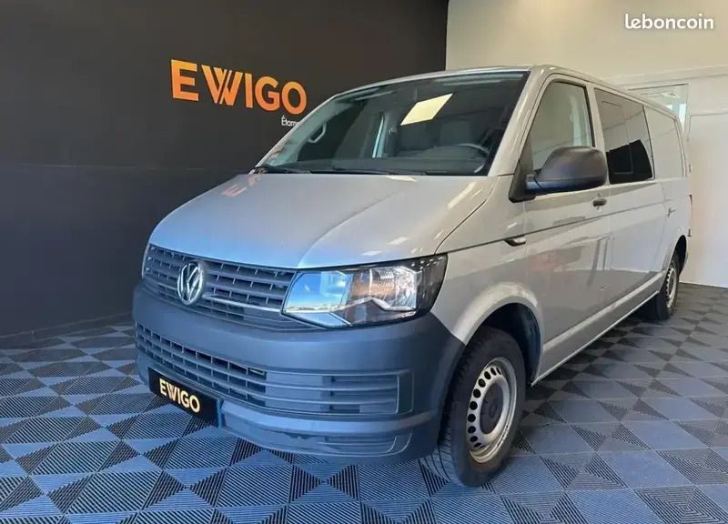 Gris Utilisé 2016 VW T6 Van | 28 490 € - Image 1/4