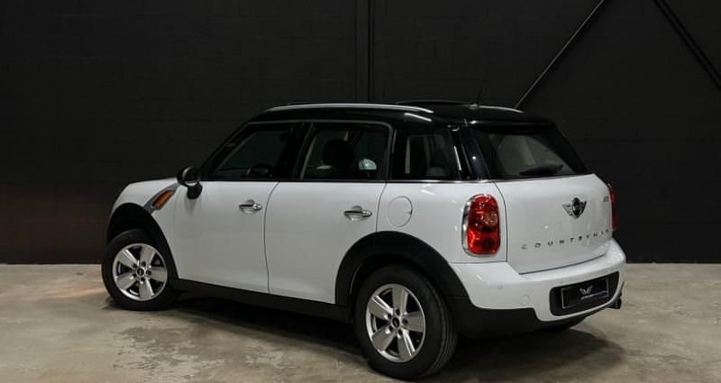 Image 2/4