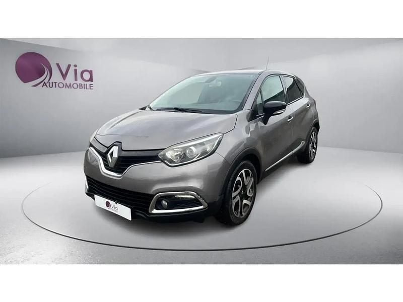 Gris Occasion 2015 Renault Captur Intens SUV | 9 490 € (Bon prix) - Image 1/4