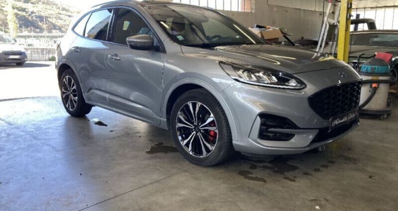 Utilisé 2022 Ford Kuga ST-Line SUV | 24 900 € (Prix juste) - Image 1/4