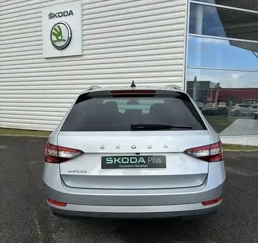 Occasion Skoda Superb 218 ch (160 kW) 2022 Gris argent Break