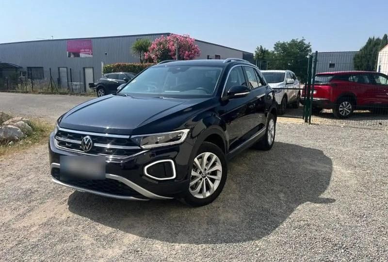 Noir Utilisé 2023 VW T-Roc Style SUV | 33 490 € (Prix assez cher) - Image 1/4