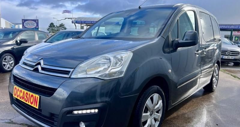Gris Utilisé 2017 Citroën Berlingo Monospace | 8 900 € (Prix assez cher) - Image 1/4