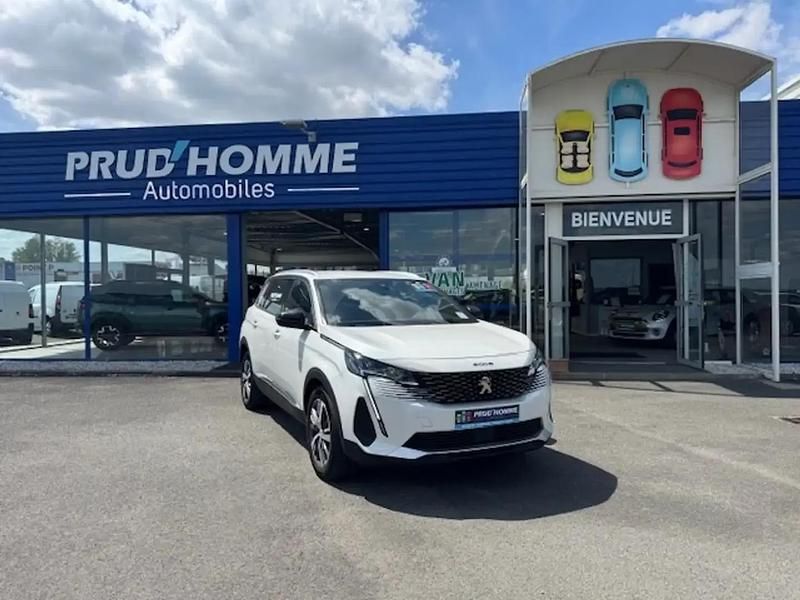 Blanc Utilisé 2024 Peugeot 5008 Allure Monospace | 29 990 € (Prix juste) - Image 1/4
