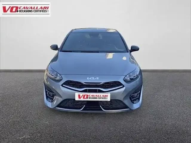 Occasion Kia Ceed 160 ch (117 kW) 2024 Lunar silver m Citadine