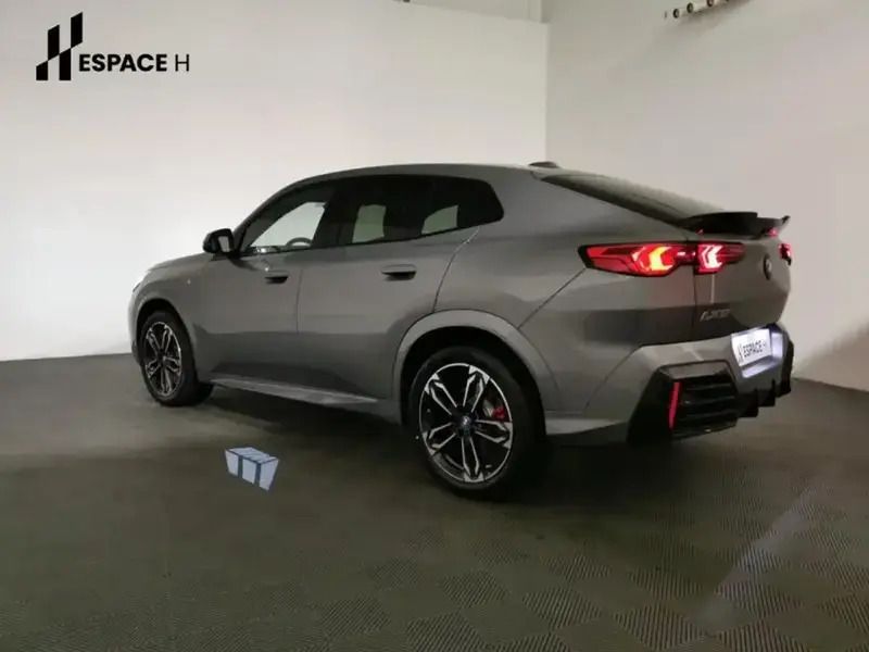 Image 2/4