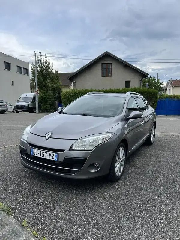 Utilisé 2011 Renault Mégane GrandTour Luxe Break | 7 500 € - Image 1/4