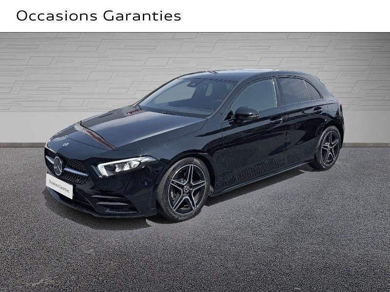 Noir Utilisé 2022 Mercedes A180 AMG line Berline | 24 990 € (Prix juste) - Image 1/4