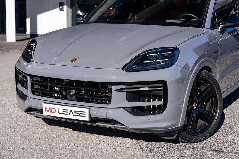 Occasion Porsche Cayenne 470 ch (345 kW) 2024 Gris SUV
