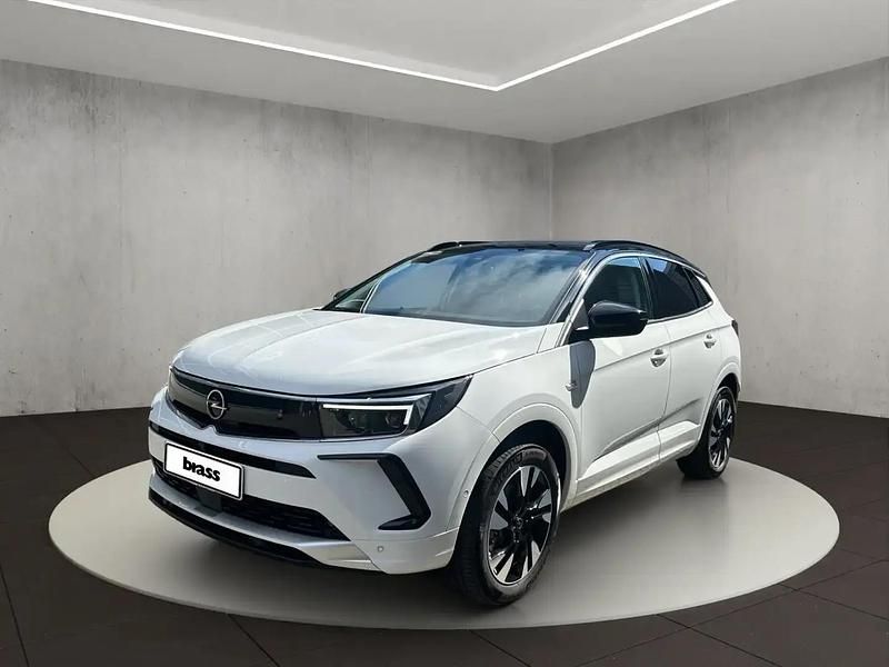 Blanc Utilisé 2023 Opel Grandland X Elegance SUV | 29 450 € (Prix cher) - Image 1/4