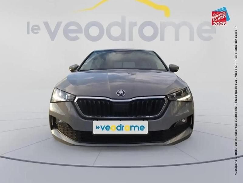 Occasion Skoda Scala Ambition 118 ch (86 kW) 2019 Gris perle spéciale Citadine