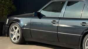 Occasion Mercedes E500 320 ch (235 kW) 1970 Noir Berline