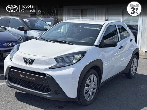 Blanc Utilisé 2023 Toyota Aygo Business Edition Citadine | 12 990 € (Prix juste) - Image 1/4