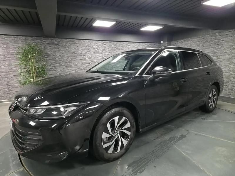 Noir Occasion 2024 VW Passat Life Break | 31 990 € (Bon prix) - Image 1/4