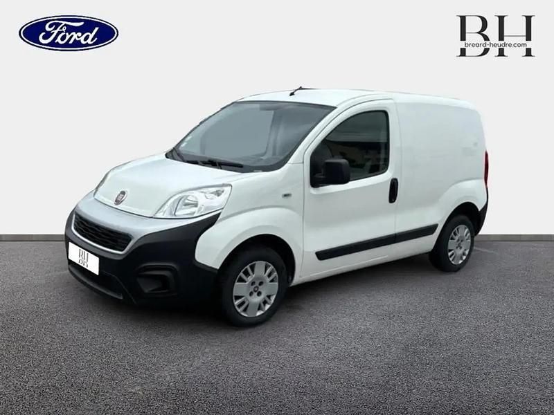 Blanc Utilisé 2018 Fiat Fiorino Monospace | 9 984 € - Image 1/4