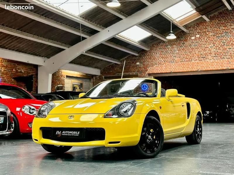 Jaune Utilisé 2002 Toyota MR2 Cabriolet | 13 780 € - Image 1/4