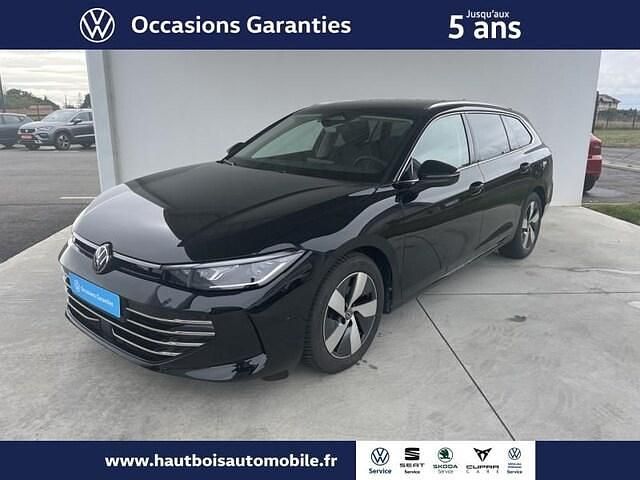Utilisé 2025 VW Passat Elegance Break | 39 990 € (Prix cher) - Image 1/4