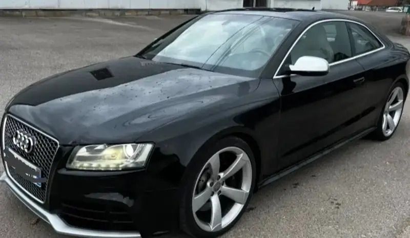 Noir Utilisé 2011 Audi RS5 Sport Coupé | 26 300 € - Image 1/4