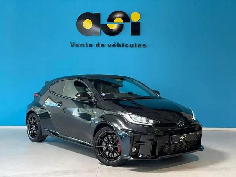Noir Utilisé 2022 Toyota Yaris Berline | 40 990 € - Image 1/4