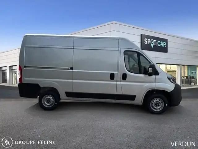 Nouvelle Citroën Jumper 140 ch (102 kW) 2025 Gris Monospace