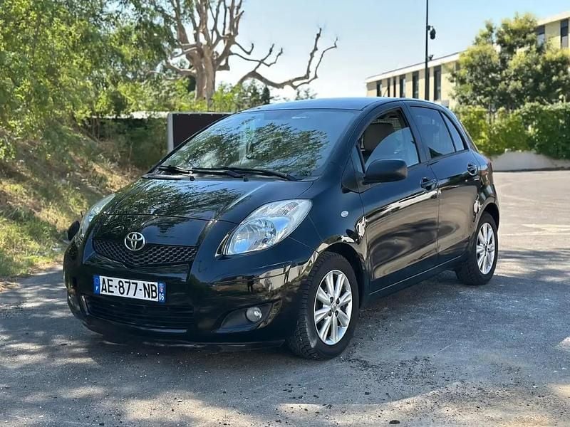 Utilisé 2009 Toyota Yaris Lounge Berline | 6 990 € (Bon prix) - Image 1/4