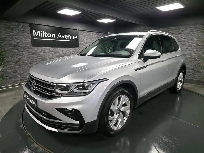 Gris Occasion 2020 VW Tiguan Elegance SUV | 25 990 € (Prix juste) - Image 1/4