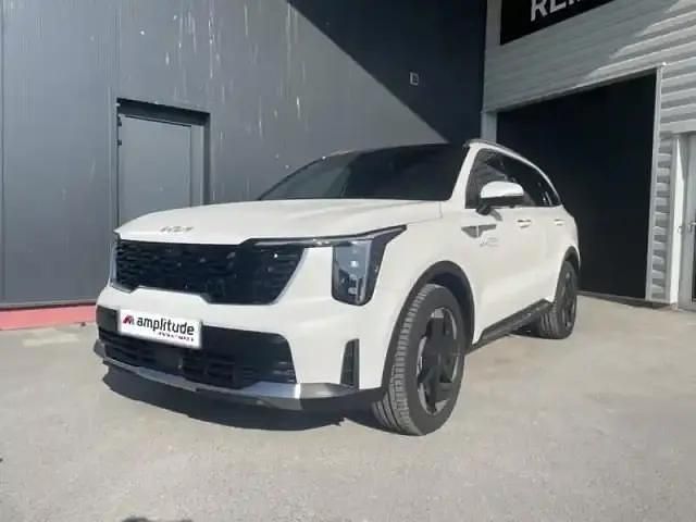 Blanc nacrã© Utilisé 2025 Kia Sorento 2 SUV | 59 959 € - Image 1/4