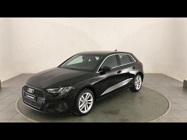 Noir mythe métallisé Utilisé 2024 Audi A3 Sportback e-tron Design Berline | 38 990 € (Prix juste) - Image 1/4