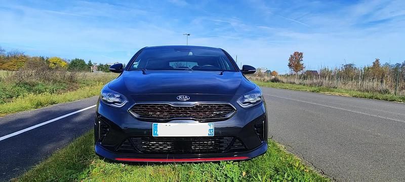 Noir Utilisé 2019 Kia ProCeed Citadine | 23 500 € (Prix juste) - Image 1/4