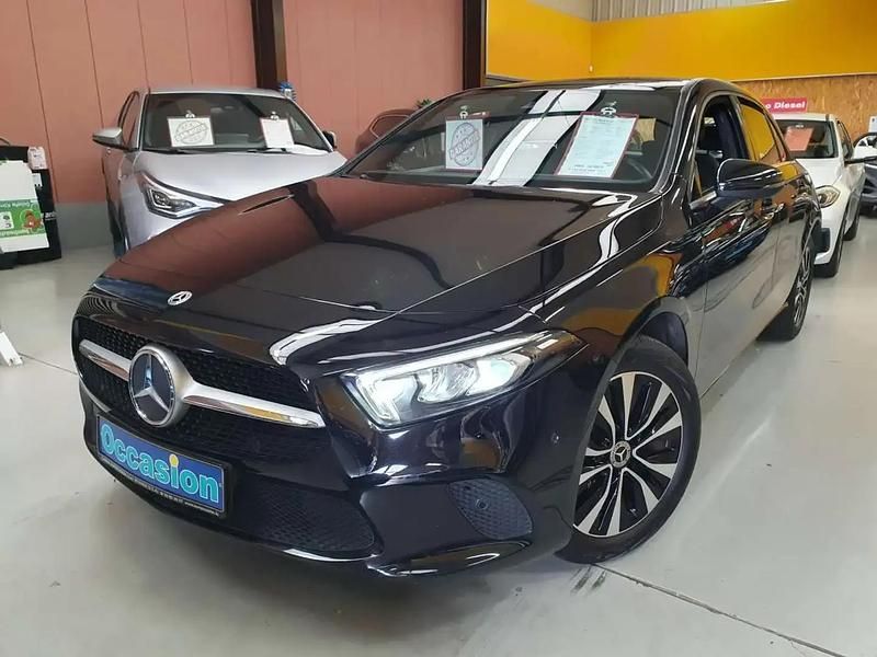 Noir Utilisé 2023 Mercedes A250 Business Berline | 30 900 € (Prix juste) - Image 1/4