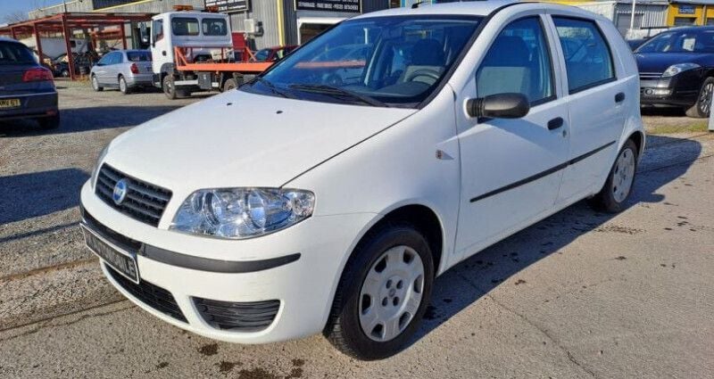 Blanc Utilisé 2006 Fiat Punto Citadine | 3 490 € - Image 1/4