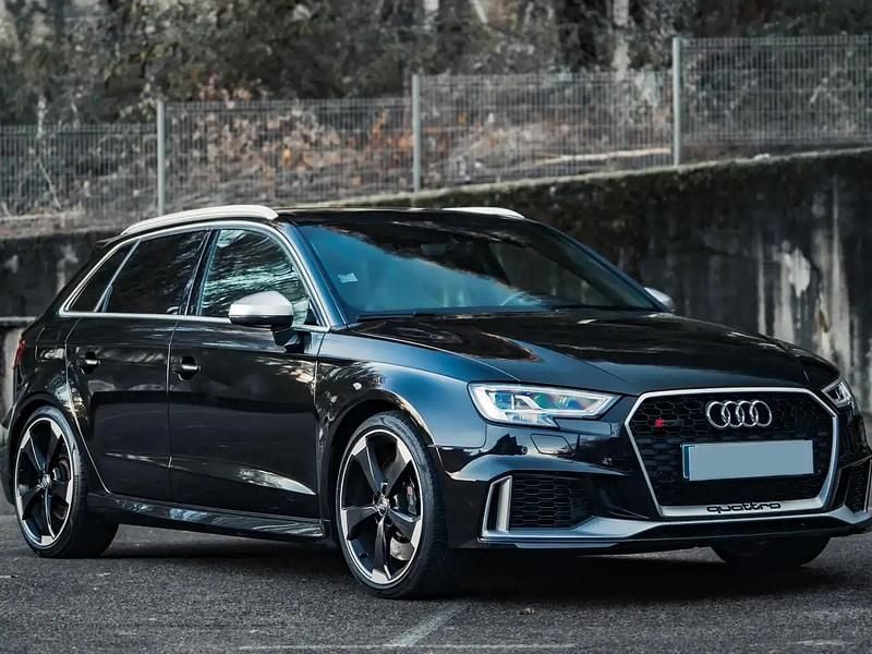 Noir Occasion 2017 Audi RS3 Berline | 47 990 € (Prix cher) - Image 1/4