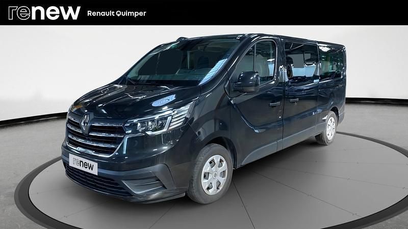 Noir Utilisé 2023 Renault Trafic Intens Van | 34 770 € - Image 1/4