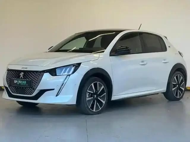 Blanc Utilisé 2022 Peugeot e-208 GT Citadine | 19 990 € (Prix juste) - Image 1/4