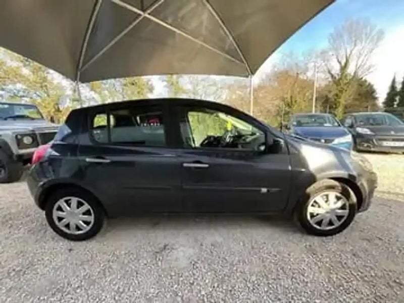 Occasion Renault Clio II Dynamique 68 ch (50 kW) 2006 Berline