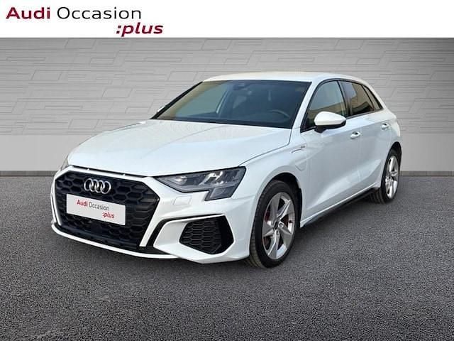 Blanc glacier métallisé Occasion 2022 Audi A3 Sportback e-tron Competition Citadine | 28 995 € (Bon prix) - Image 1/4