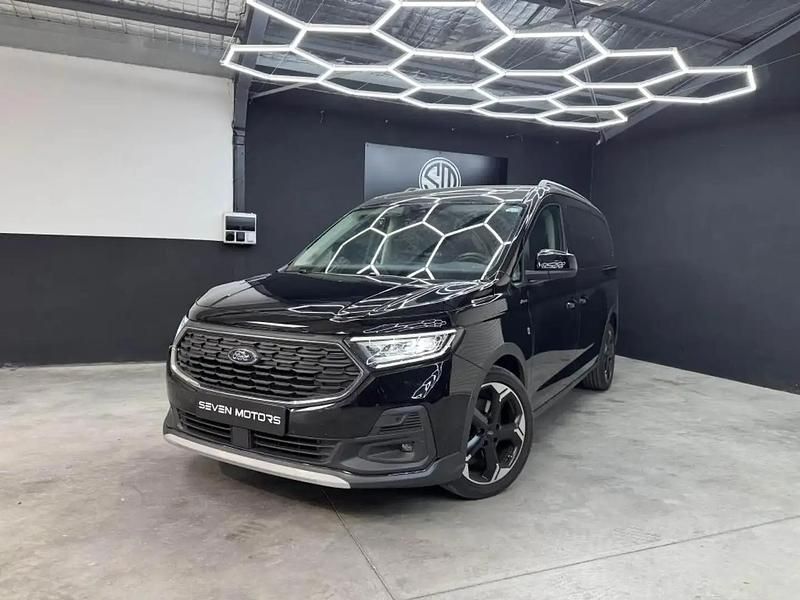 Noir Utilisé 2025 Ford Tourneo Active Van | 40 490 € (Prix juste) - Image 1/4