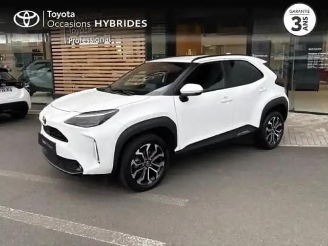 Blanc Occasion 2023 Toyota Yaris Cross Design SUV | 23 380 € (Prix juste) - Image 1/4