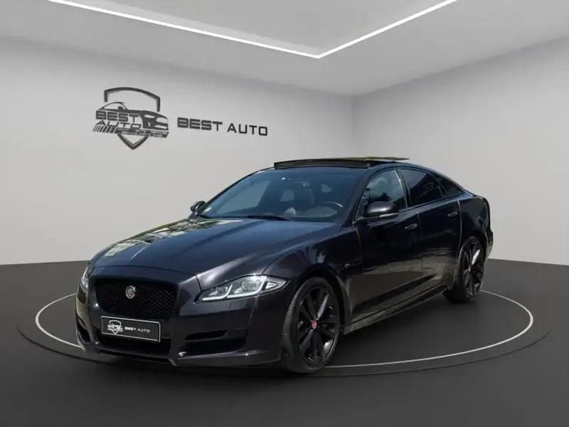 Noir Utilisé 2017 Jaguar XJ R-Sport Berline | 29 990 € - Image 1/4