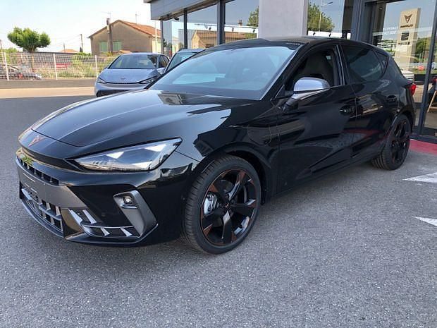 Noir Nouvelle 2025 Cupra Leon | 45 490 € (Prix cher) - Image 1/4