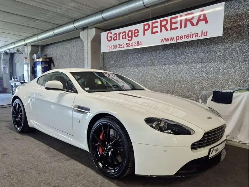 Blanc Utilisé 2013 Aston Martin V8 Vantage Coupé | 68 900 € - Image 1/4