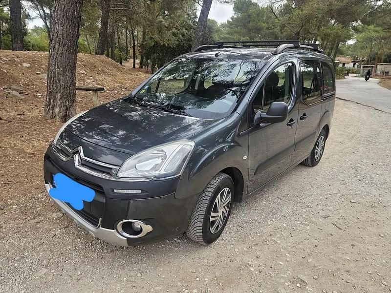 Utilisé 2014 Citroën Berlingo Exclusive Monospace | 7 500 € - Image 1/4