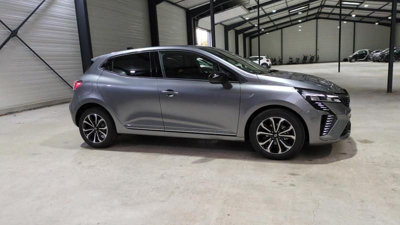 Nouvelle 2025 Renault Clio V Techno Citadine | 20 600 € - Image 1/4