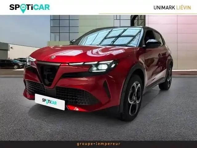 Occasion Alfa Romeo Junior Edizione Speciale 2024 Rouge brera tricouches/toit noir SUV